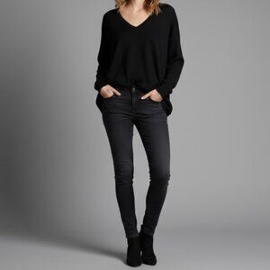 Norma Kamali Black Cotton V-Neck Long Sleeve Sweater Women's Size Large